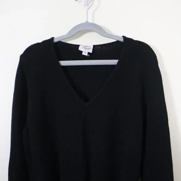 Margaret O'Leary Size 1/S Black Viscose Knit Sweater Belted V Neck Pullover - Picture 2 of 10